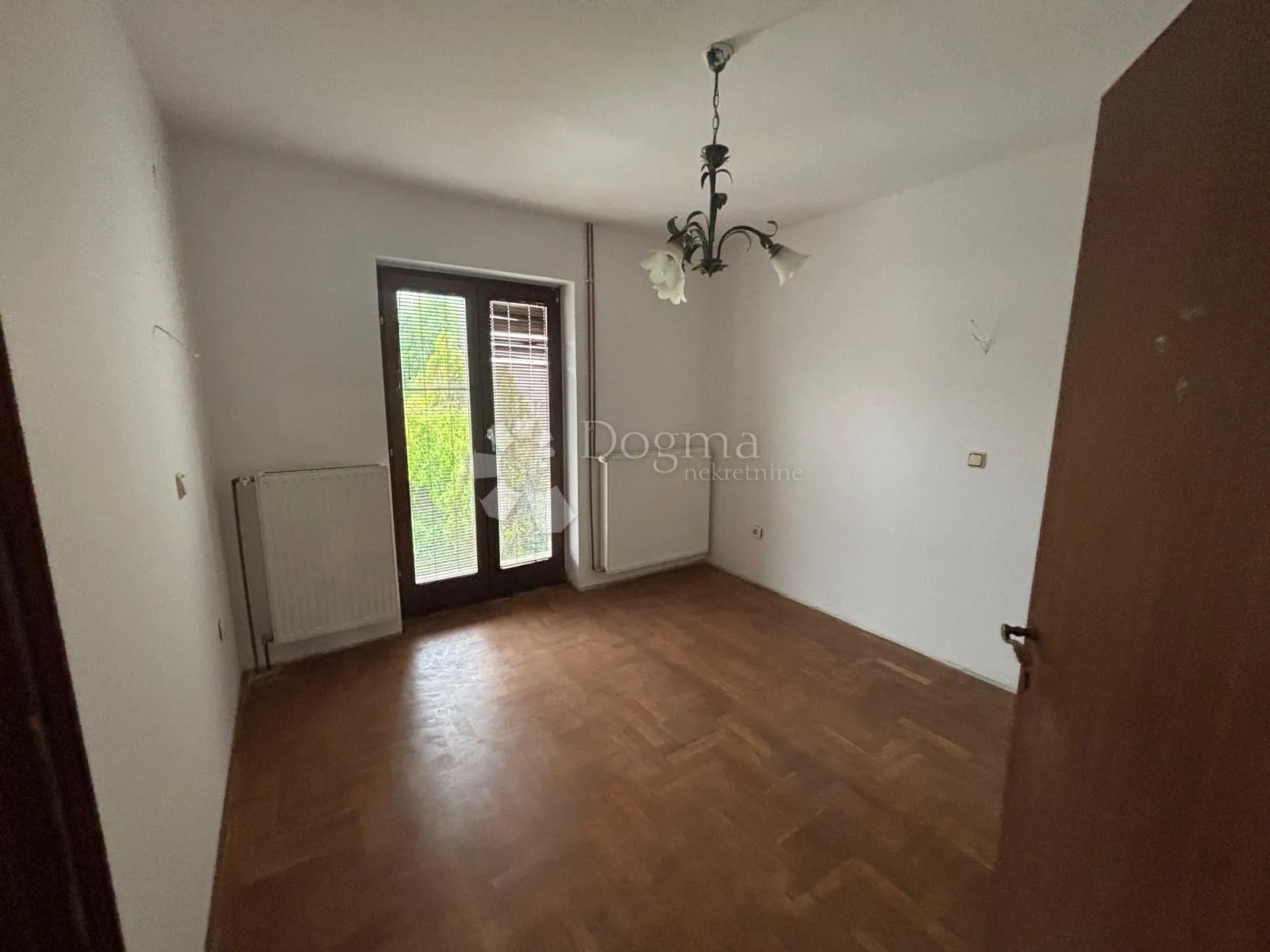 mikulići – odlična investicija, kuća 283 m² s velikim potencijalom - slika 12
