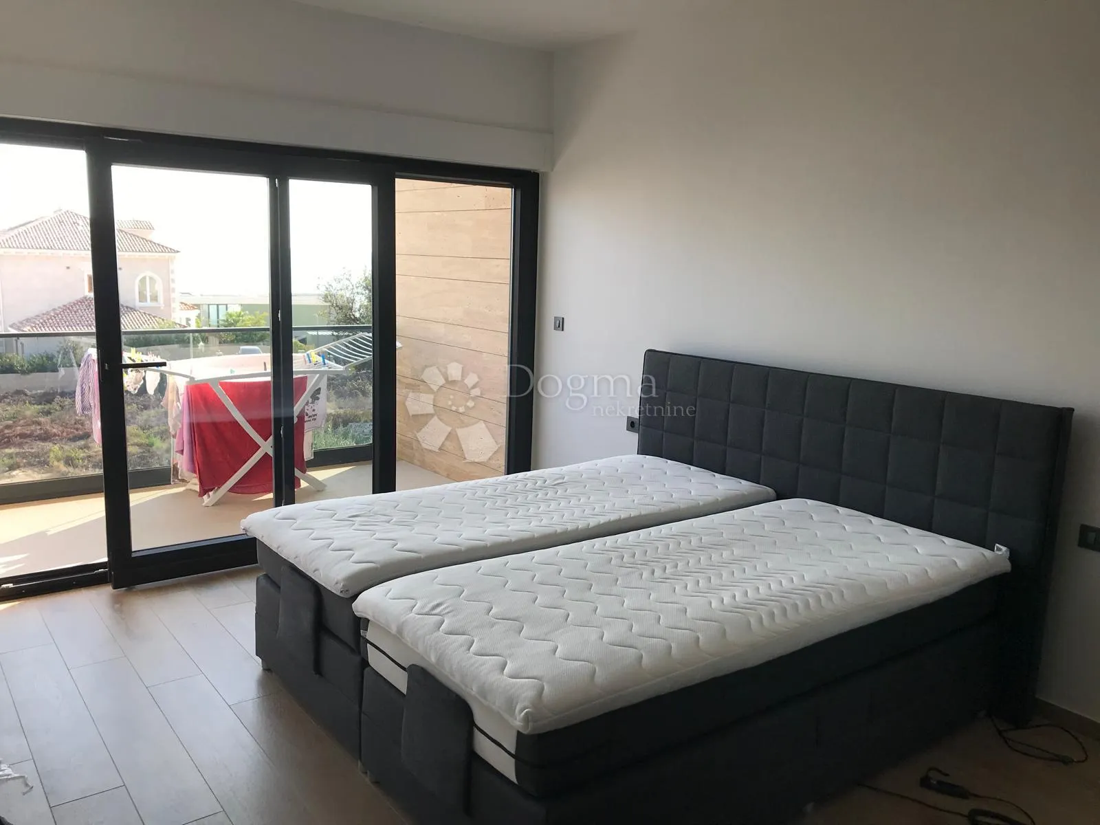 rogoznica- villa s predivnim pogledom i top lokacijom - slika 7