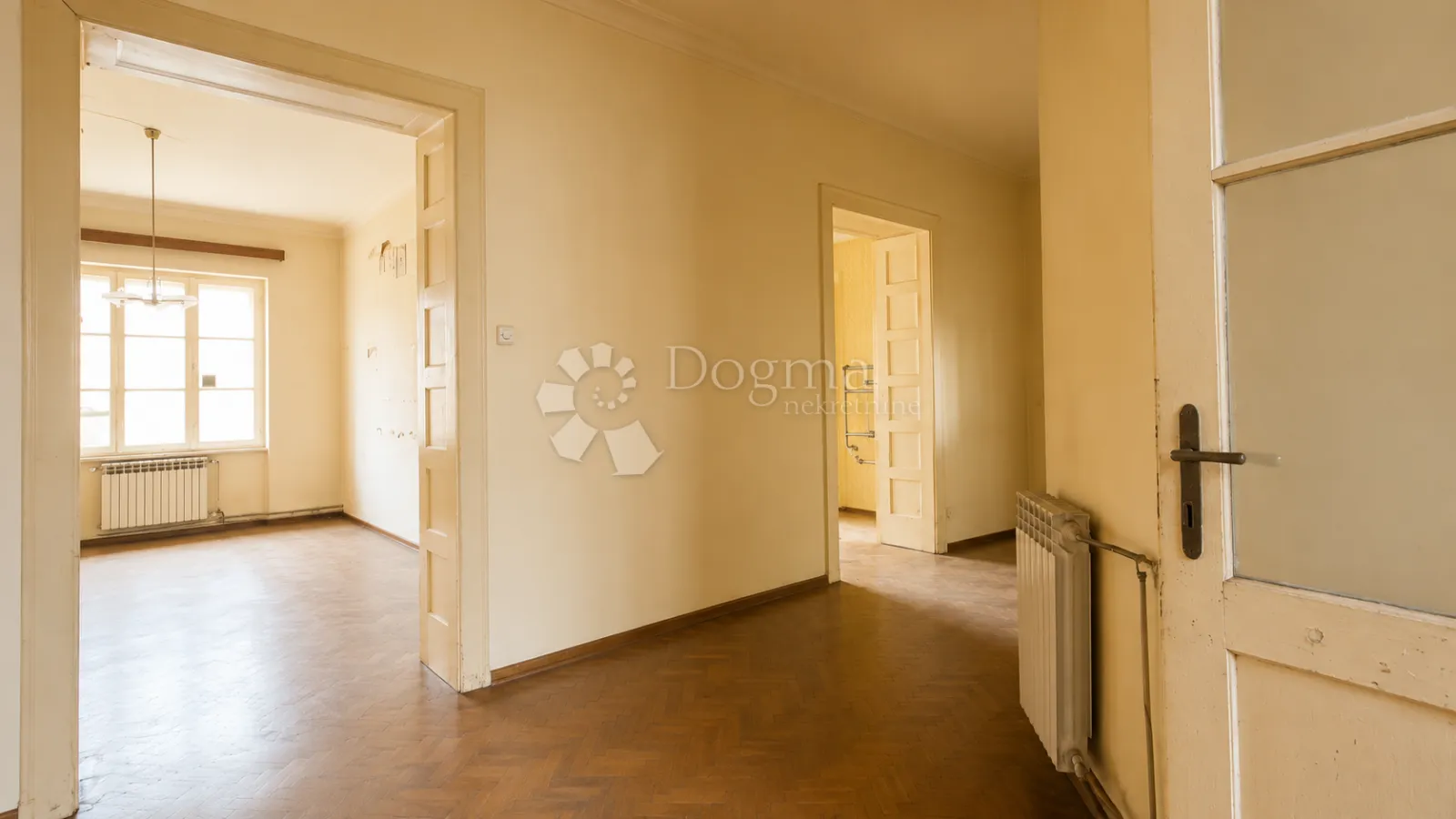 donji grad - stan 112 m² za kompletnu obnovu s pogledom na botanički vrt - slika 16