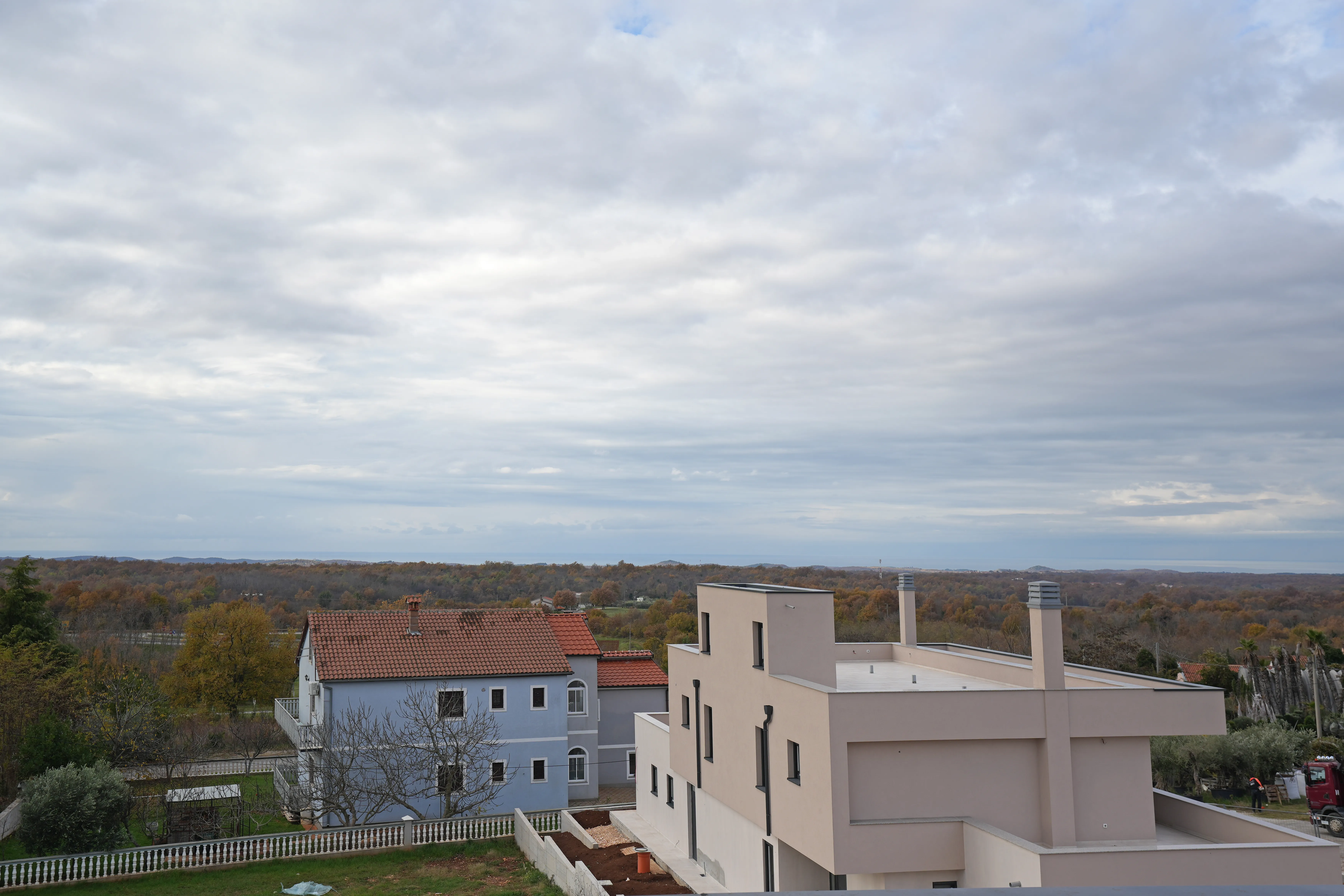 moderna vila s bazenom u naselju nedaleko poreča - slika 25