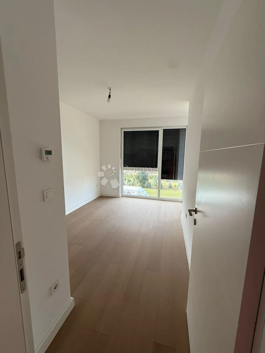luksuzan dvoetazni penthouse s liftom u velikoj gorici - slika 14