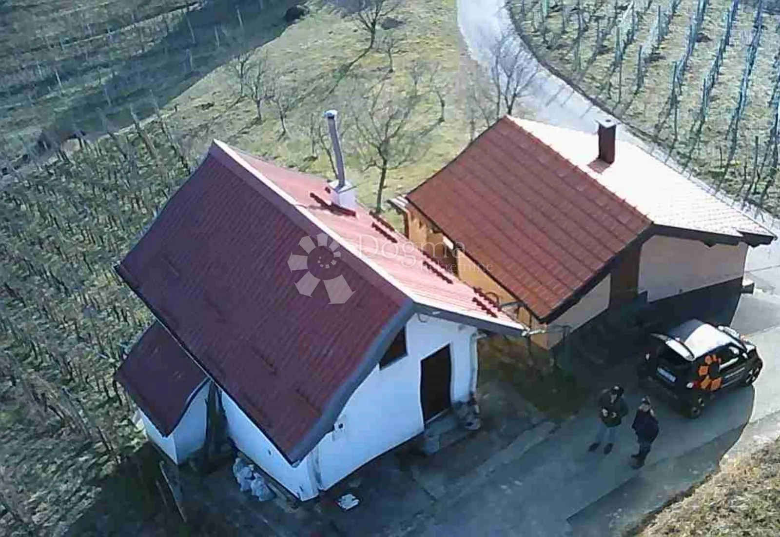 dvije vikendice sa vinogradom na brijegu iznad krapine! - slika 19