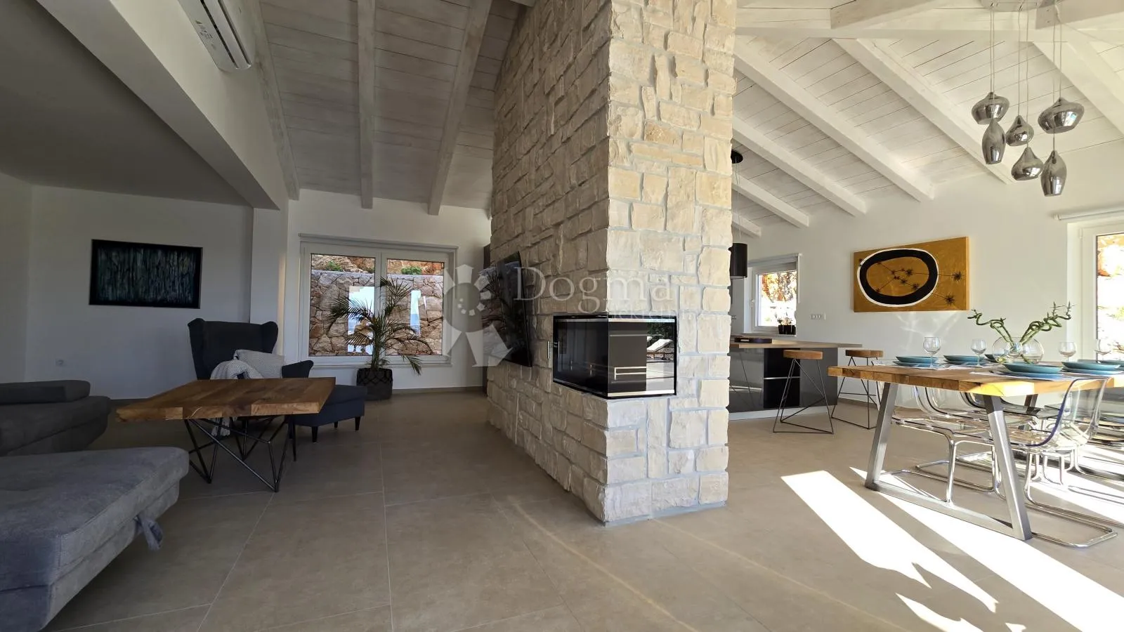 luxury villa koja ostavlja bez daha! - slika 16