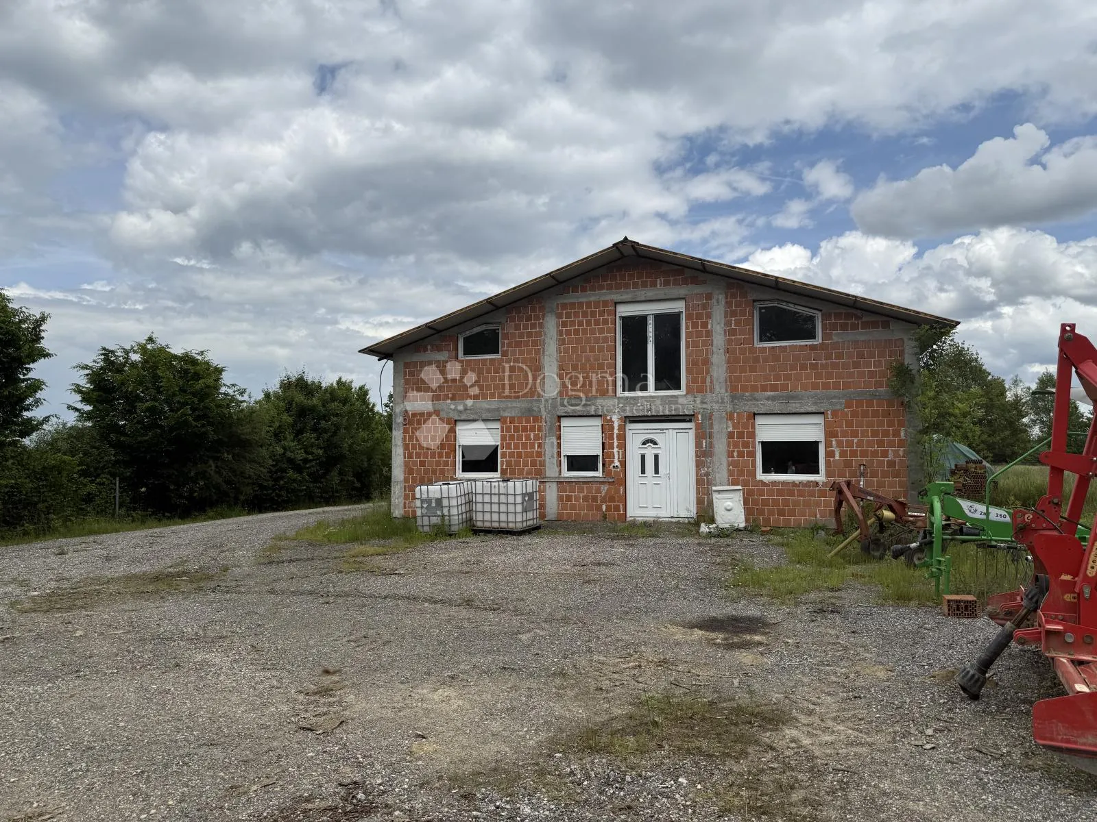 poljoprivredno zemljište 12.063 m² s gospodarskom zgradom 600 m² - slika 10