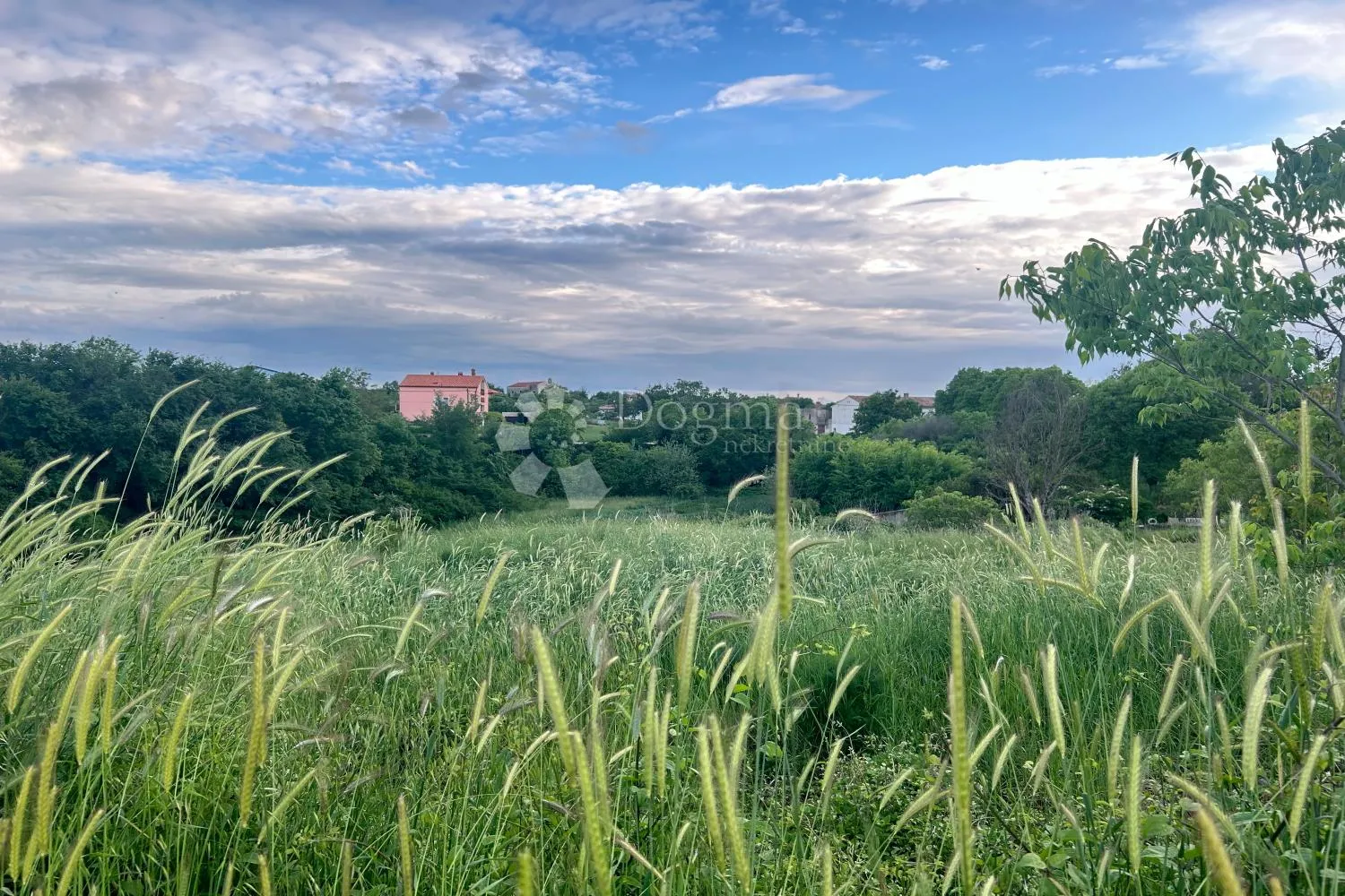 vodnjan – građevinska parcela na dobroj lokaciji - slika 1