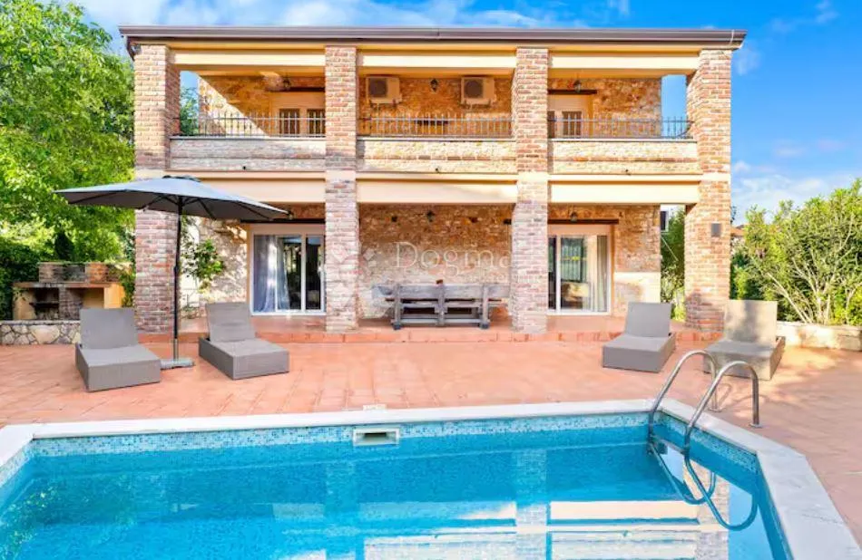 mediteranska vila rustikalnog šarma, 238 m² - slika 10