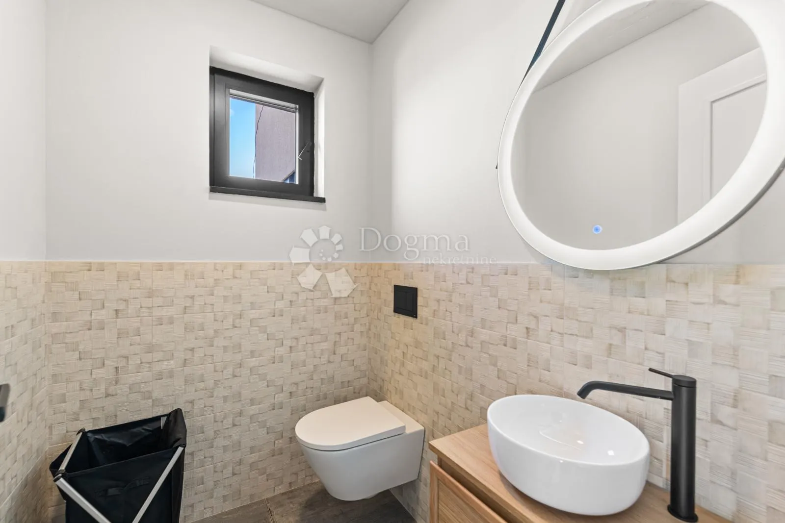 arhitektonska vila u krnici – luksuz, privatnost i mediteranska elegancija (2,5 km od mora) - slika 30