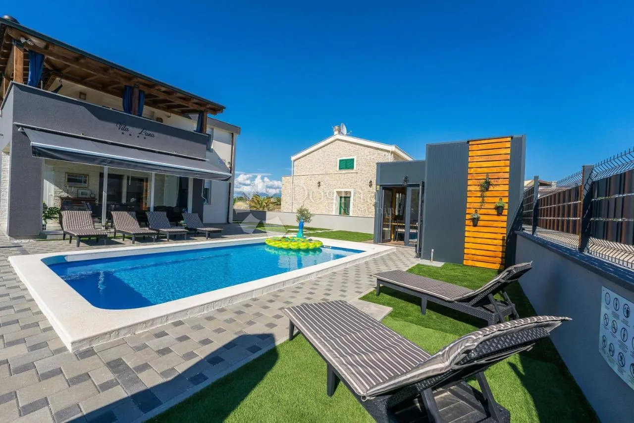 villa 100m od mora - slika 4