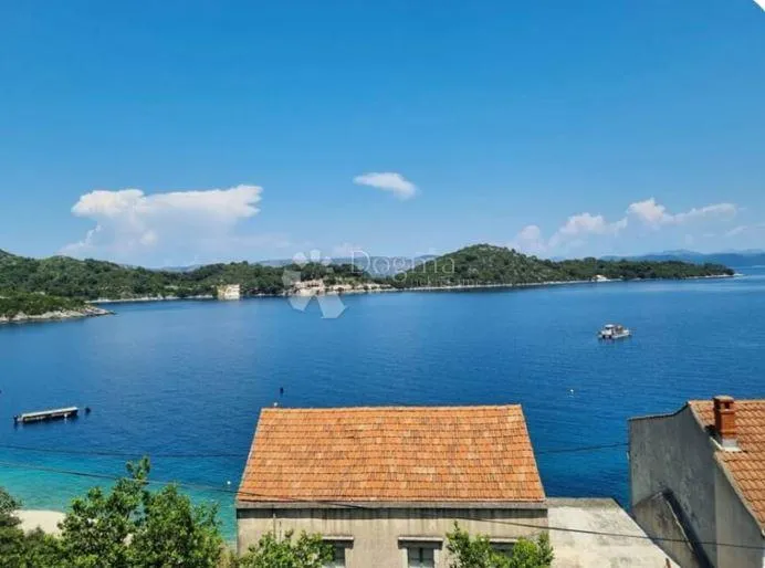 kuća s 3 stambene jedinice, 50 m od mora – sobra, mljet - slika 1
