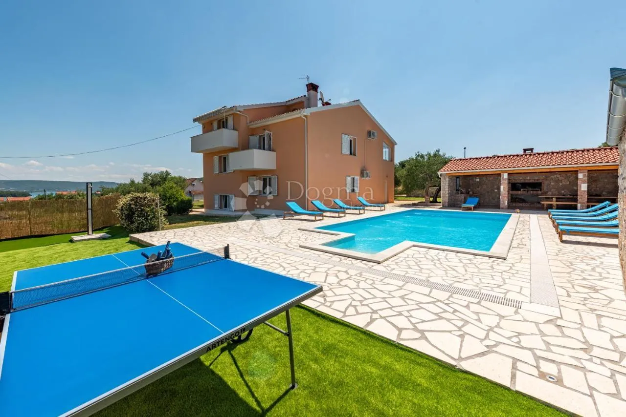 predivna mediteranska vila s bazenom na otoku pašmanu - slika 6