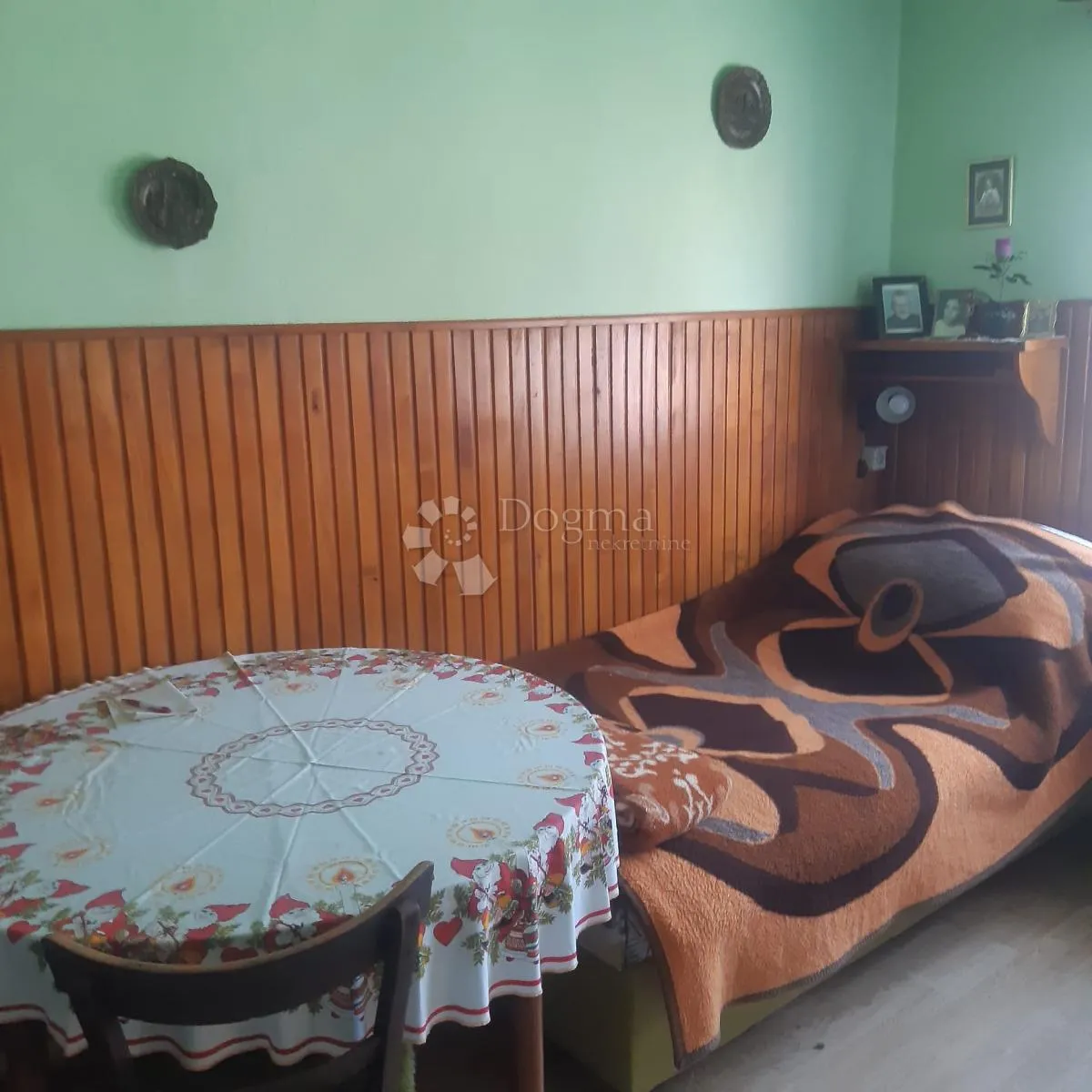 kuća sa okućnicom i zemljištem u oštarijama - slika 7