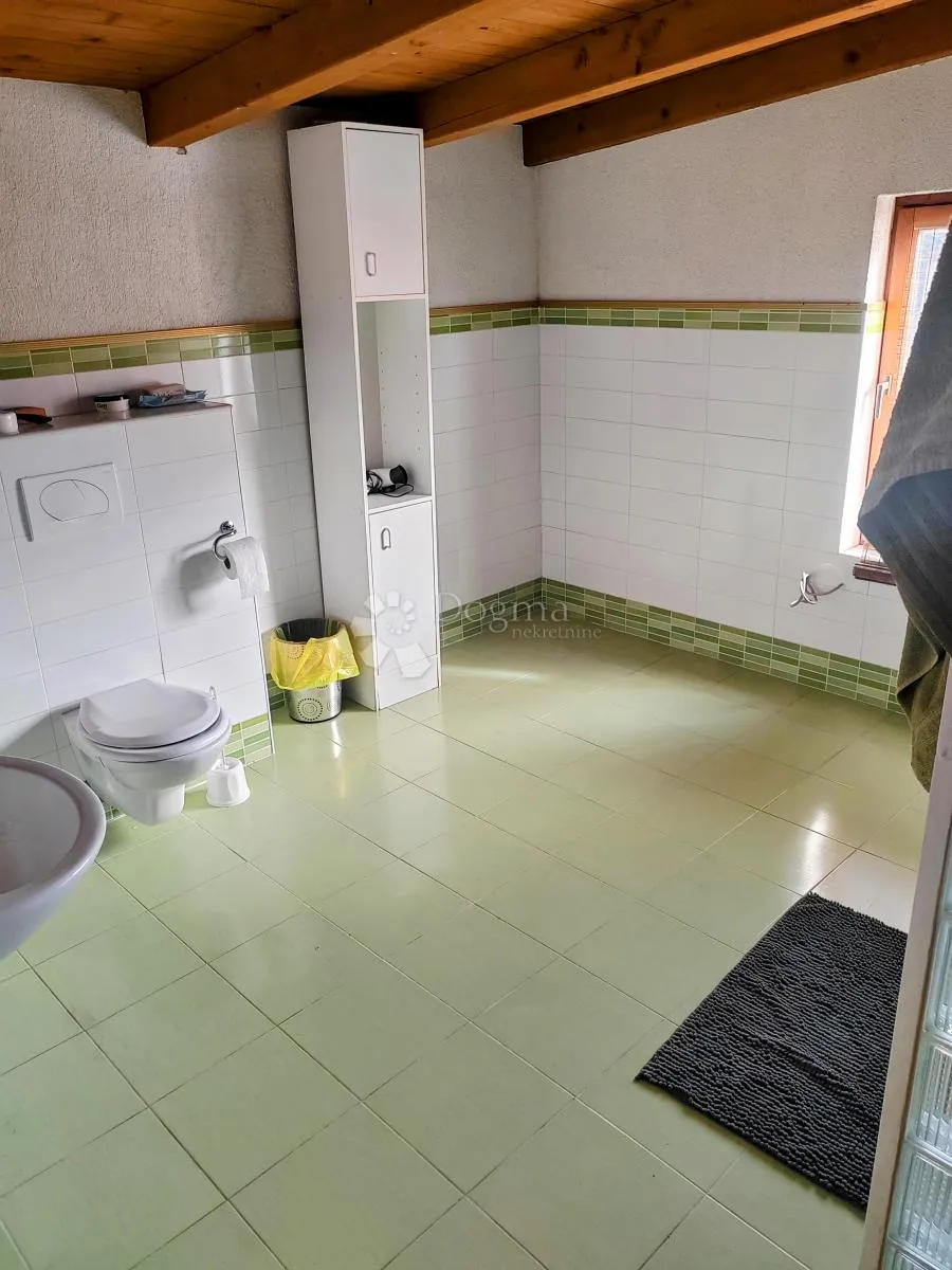 kuća u centru zadra na predivnoj lokaciji - slika 8
