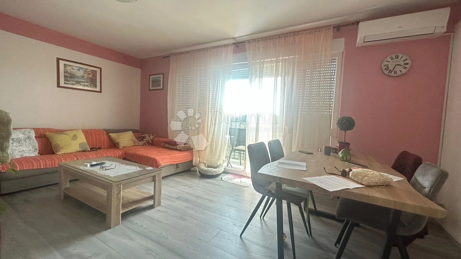 dvosobni stan na izvrsnoj lokaciji u puli – svega 100 metara od centra grada - slika 5