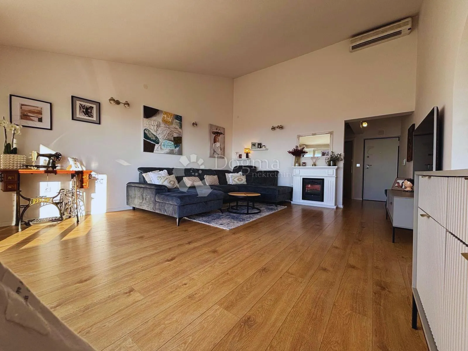 investicijska prilika u žnjanu – 119 m², 2 stana u jednom, 2 parkinga - slika 2