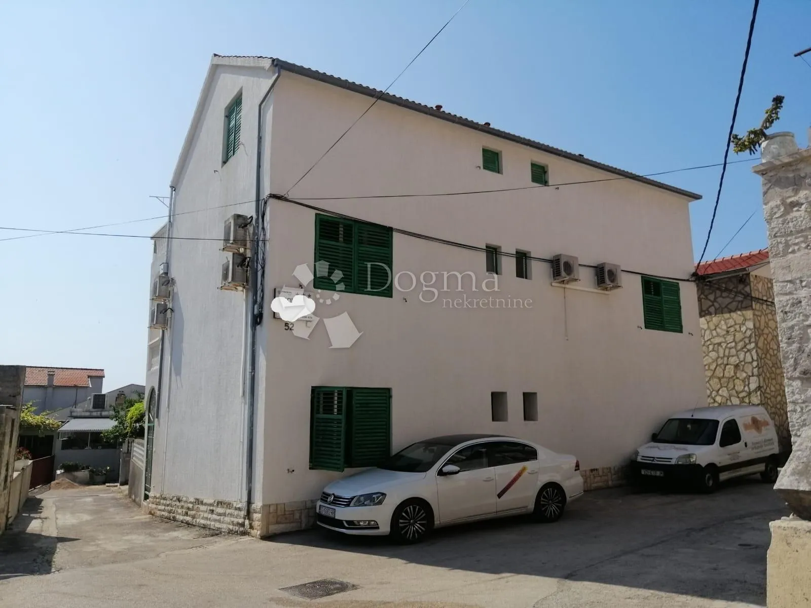 vodice, apartmanska kuća sa panoramskim pogledom na more - slika 2