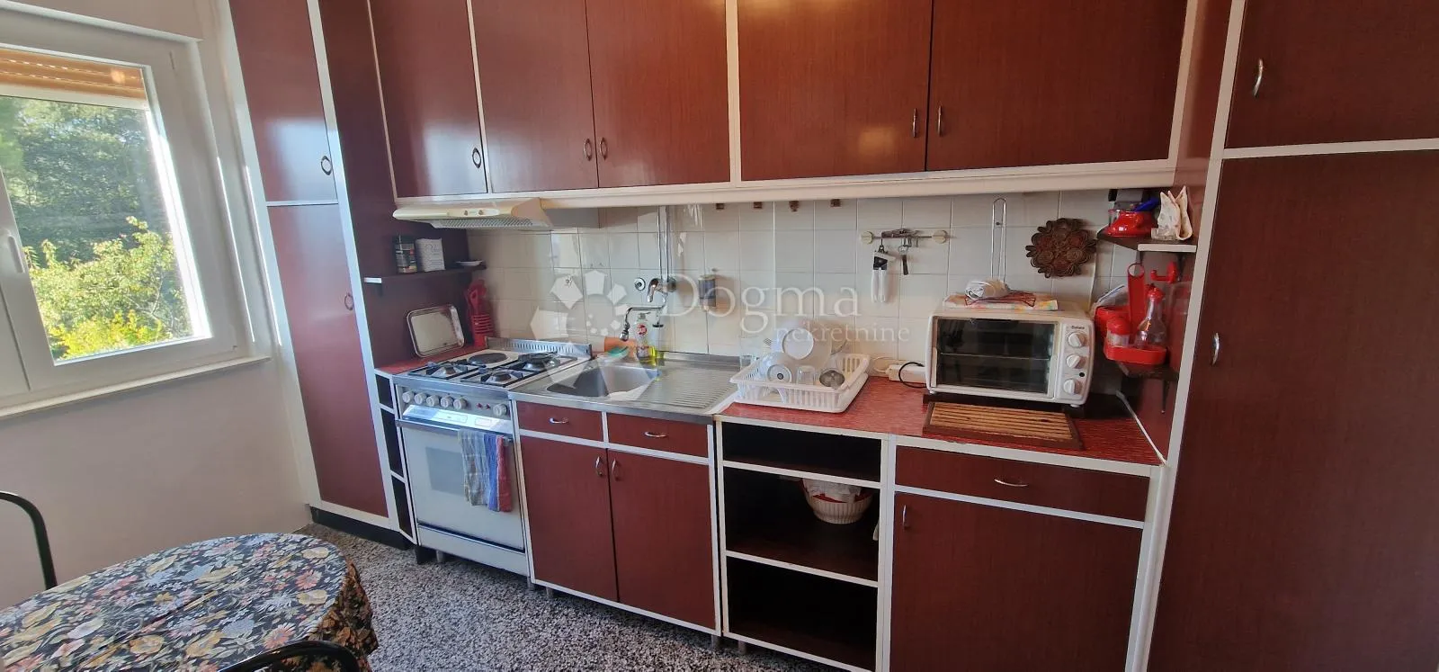 krimeja, trosoban stan za najam 80m2 - slika 10