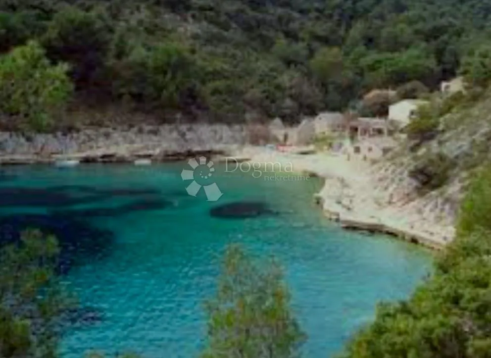šolta-prvi red do mora, građevinska parcela 2068 m2 i kuća 10 metara do plaže - slika 8
