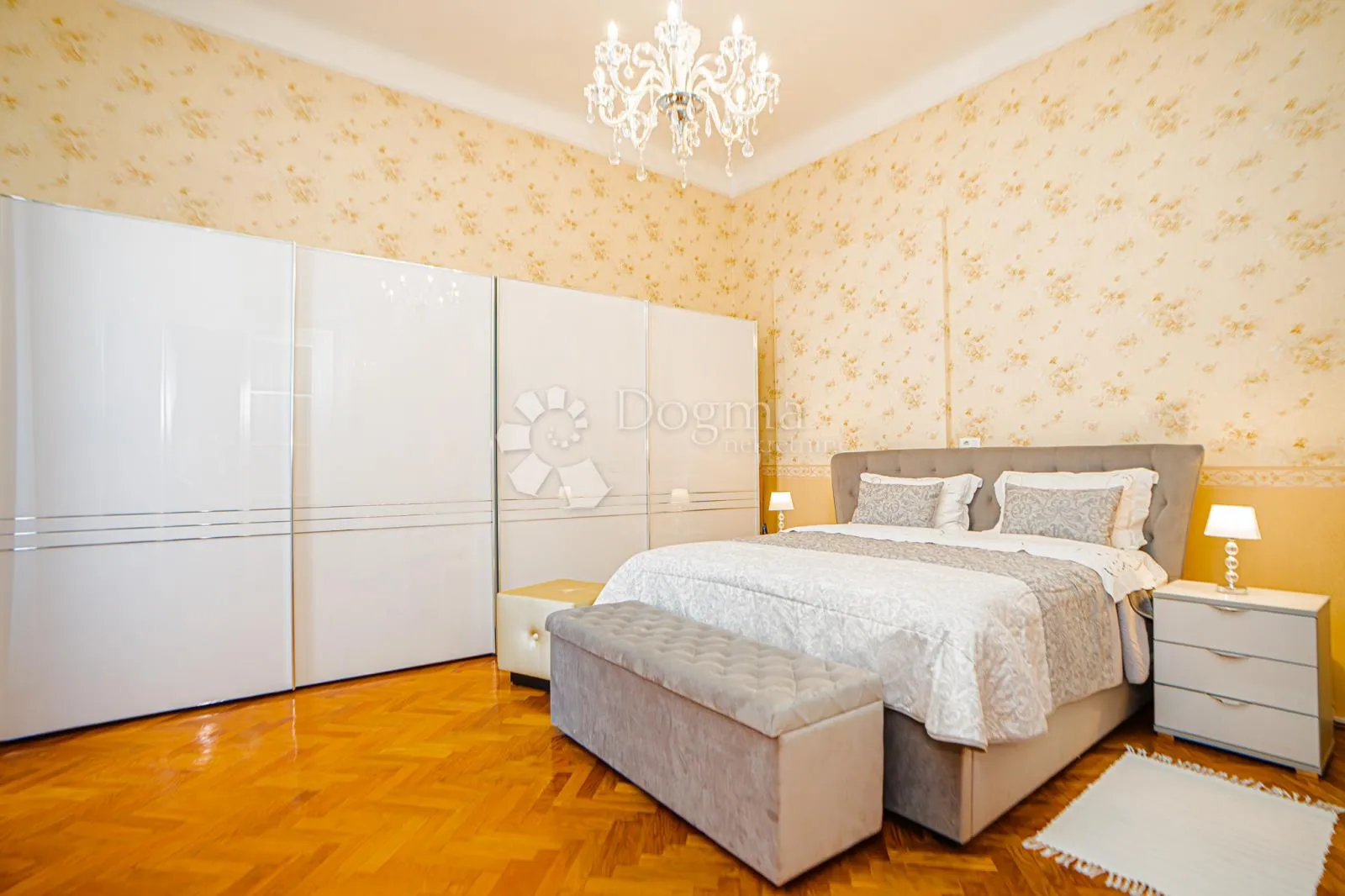centar 121m2 4skl prvi kat porto baroš na dlanu!! - slika 16