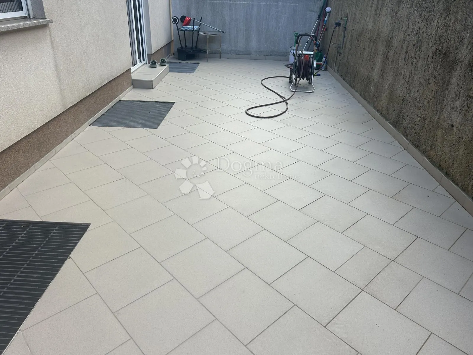 rijeka stan 2s+db 82m2 novogradnja - slika 11