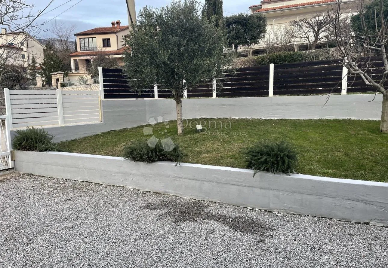 lijepa kuća u jadranovu - slika 37