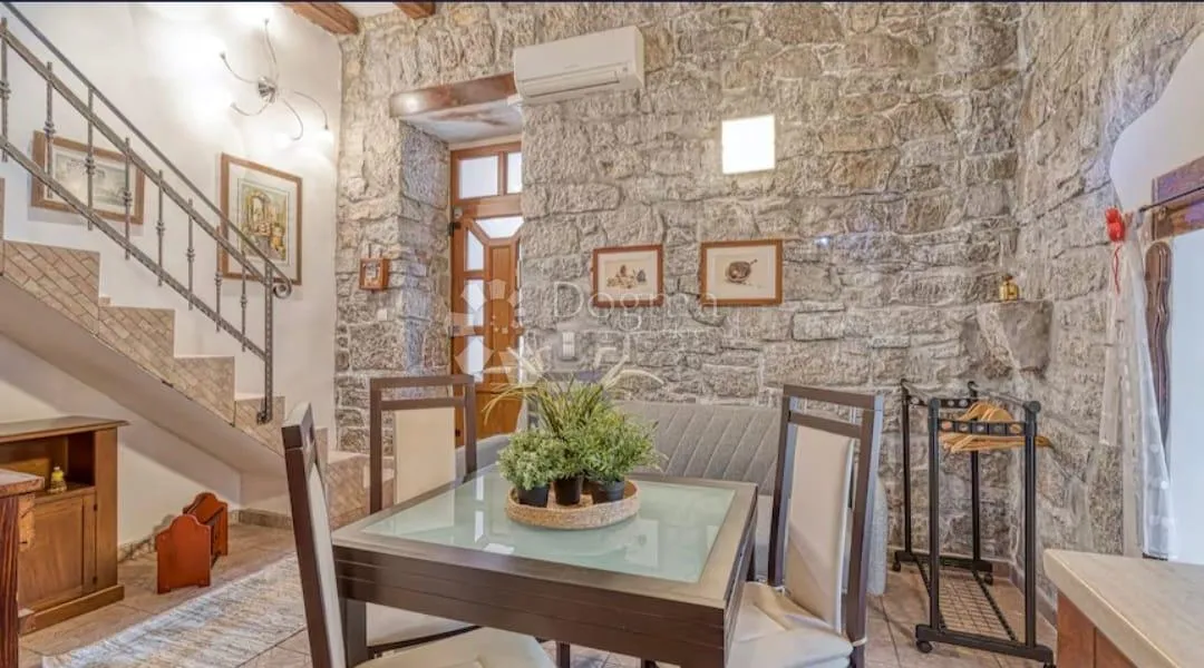 stan sa dva apartmana u matuljima - slika 18