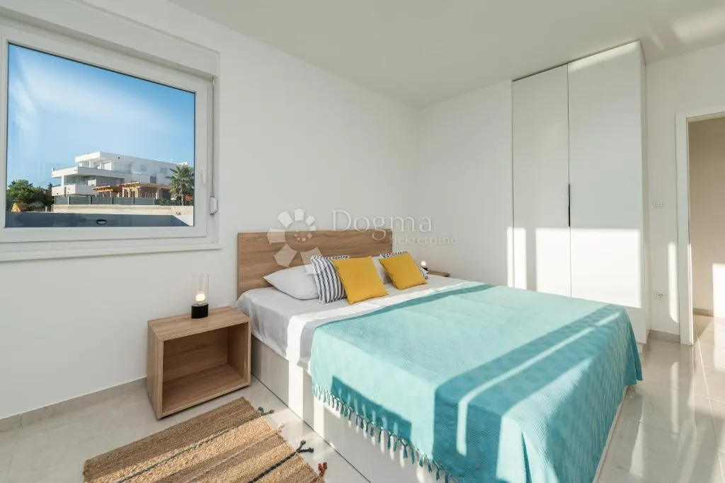 investicijska prilika !! 6 apartmana 4★ s bazenom - slika 13