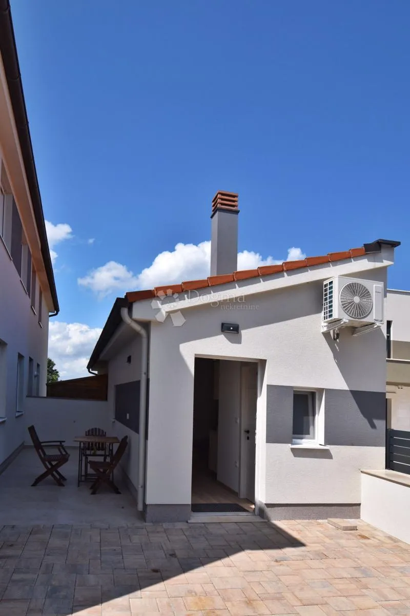 prilika - dva stana + kategorizirani studio apartman! - slika 6