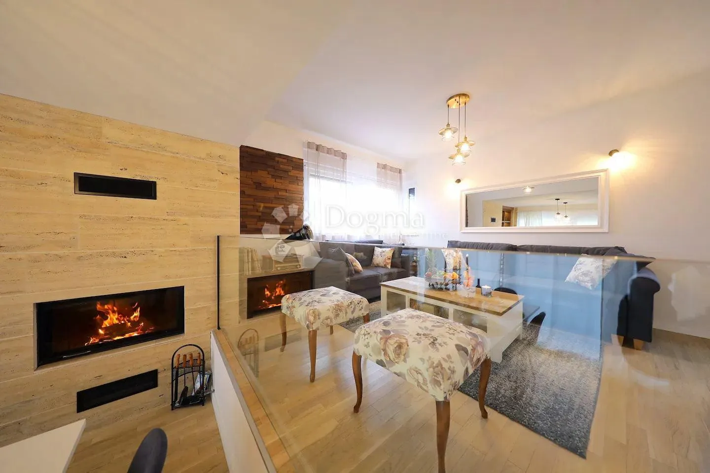 dvoetažni penthouse iz snova - krovna terasa i bazen - slika 7