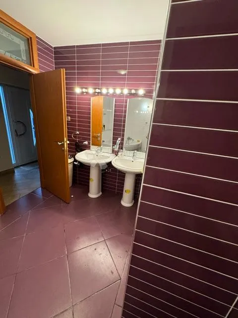 adaptirana kuća u srcu kostrene - idealna za obiteljski život! - slika 5