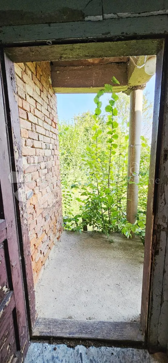 veliko građevinsko zemljište s kućom za rušenje - slika 7