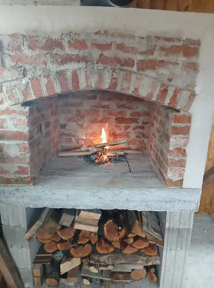 poljoprivredno zemljište sa kamp kućicom - slika 10