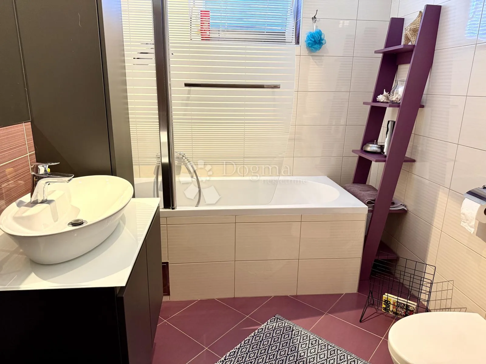 velika gorica, kuća 190 m2 s bazenom, prilika! - slika 18