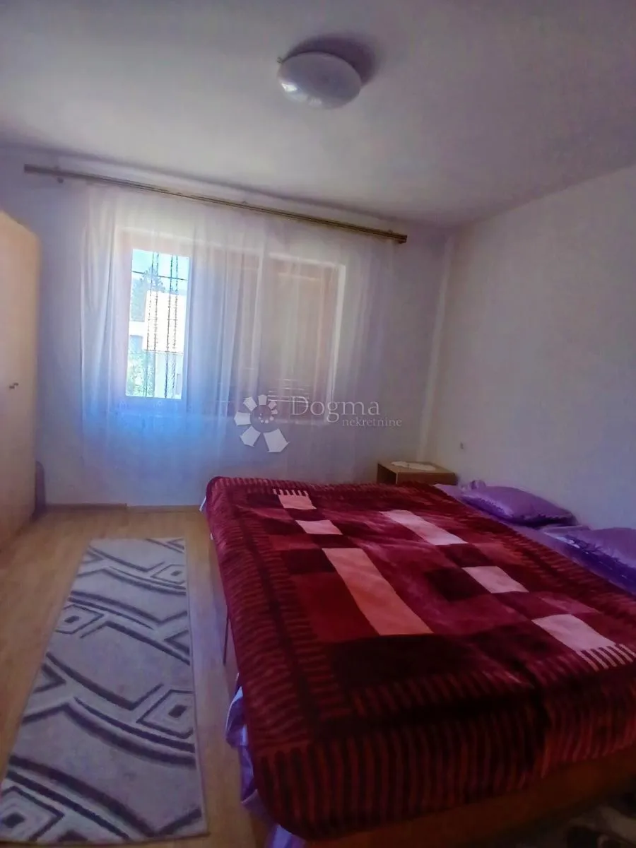 savršen dom i investicija-donji lapac - slika 16