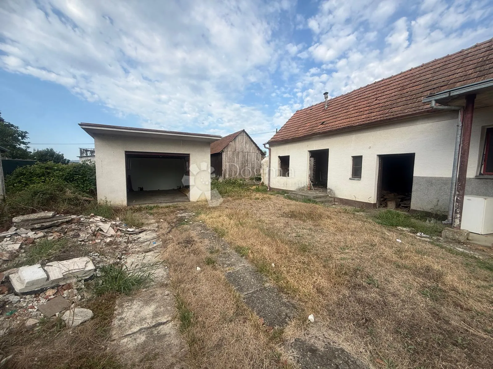 kuća za rušenje - slika 2