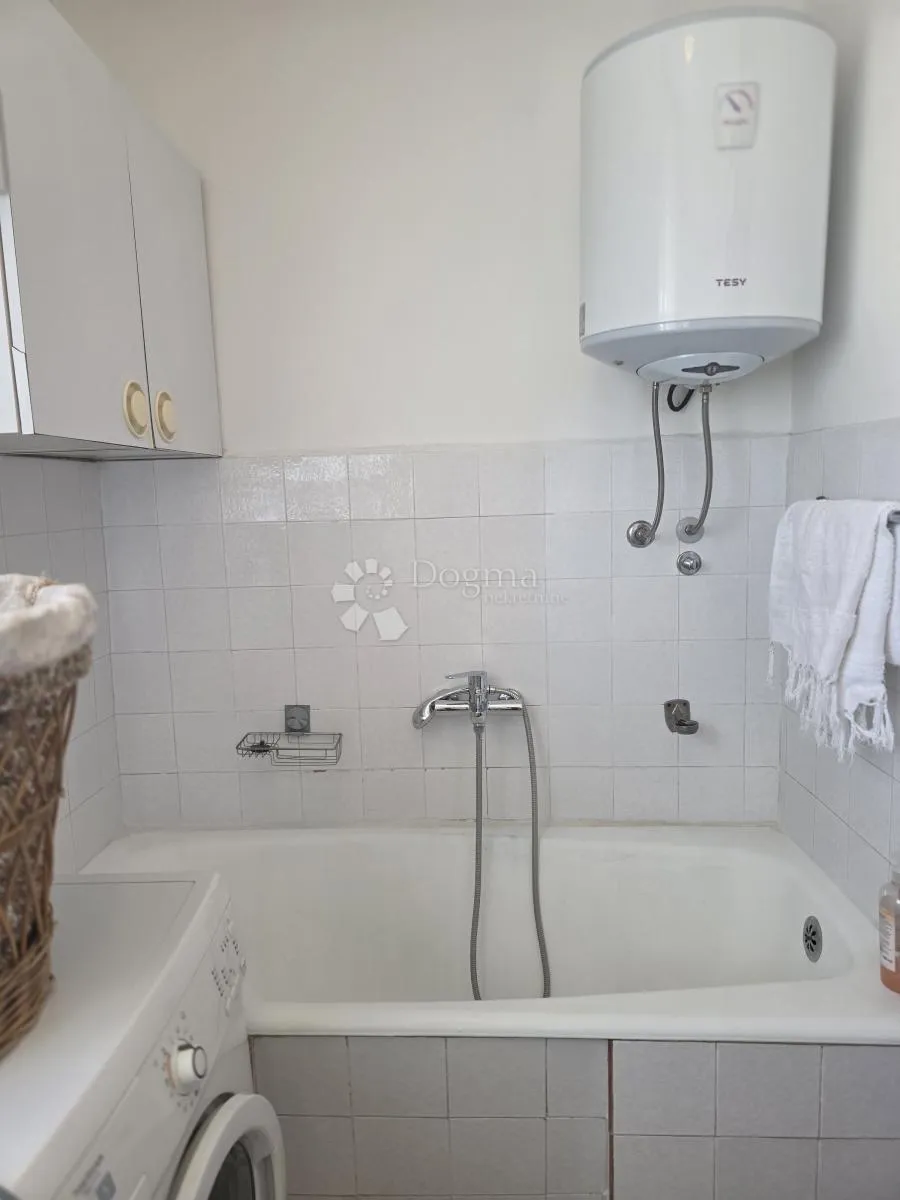 samo u našoj agenciji,labin,stan na traženoj lokaciji - slika 9