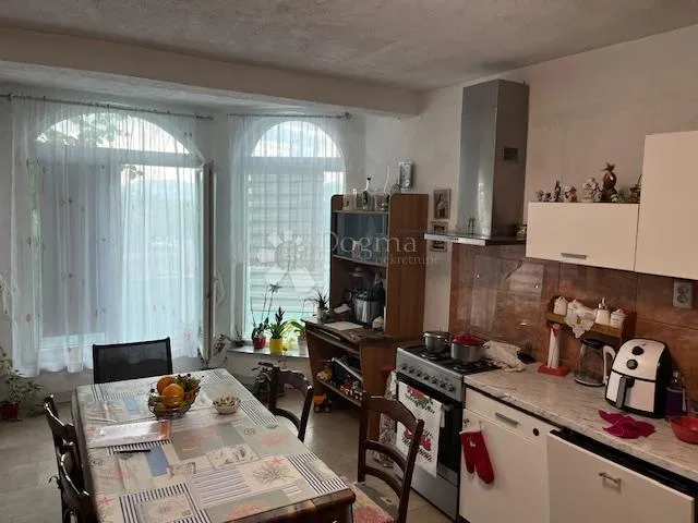 kuća ,šmrika - slika 6