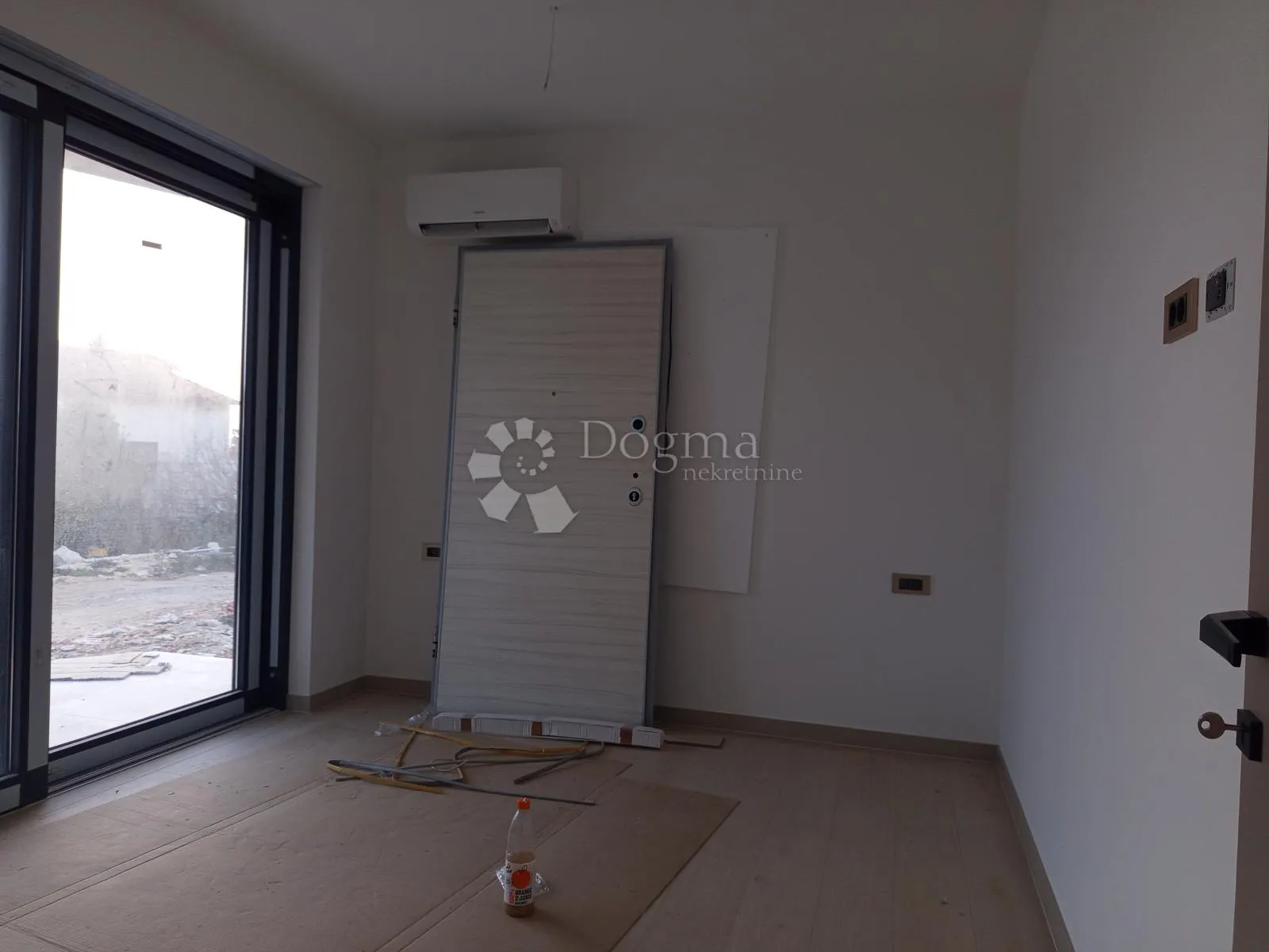 penthouse na prodaju, 131 m2, mirna lokacija s predivnim pogledom na prirodu, pula - slika 2