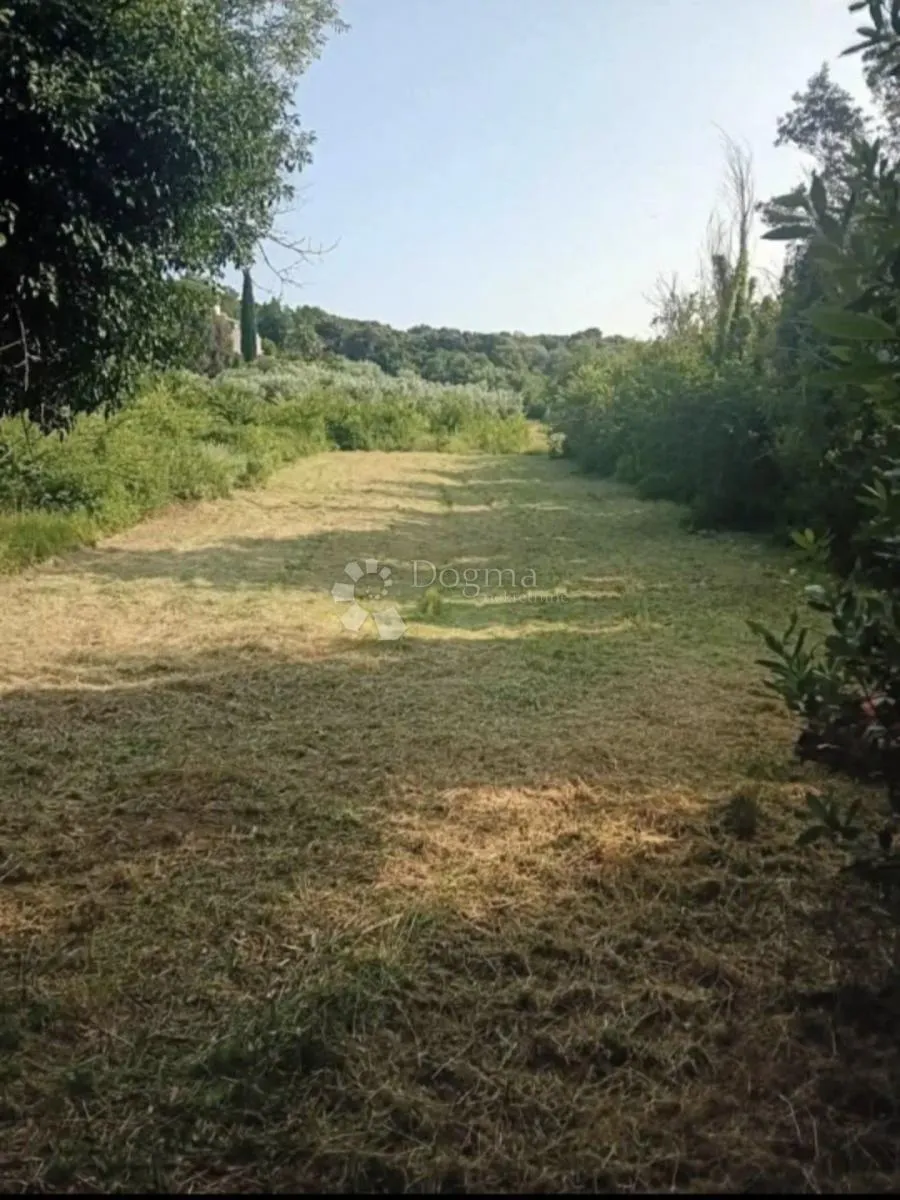 prodaje se građevinsko zemljište površine 1024 m2 - slika 7