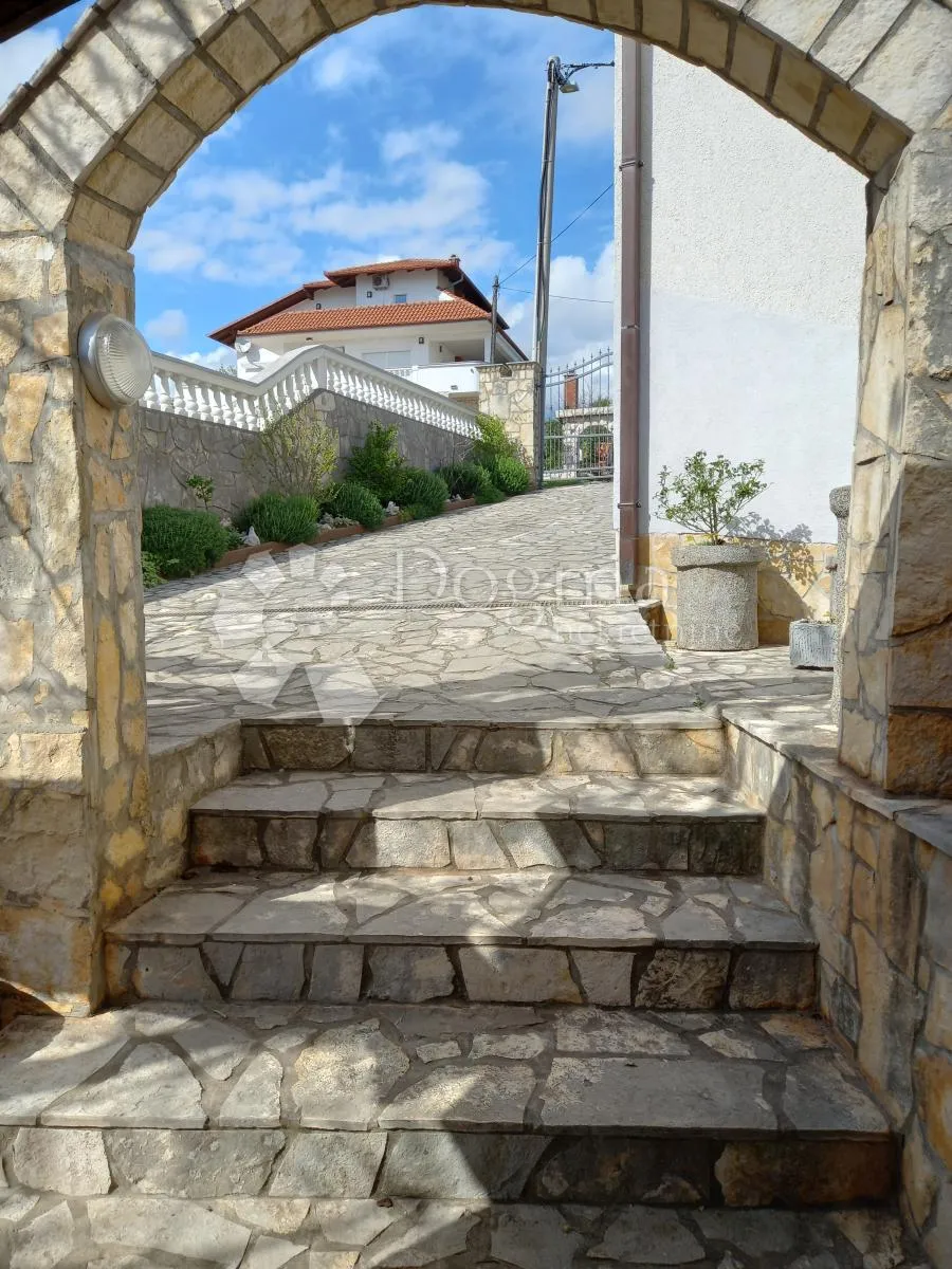 apartmanska kuća 120 metara od plaže - slika 44