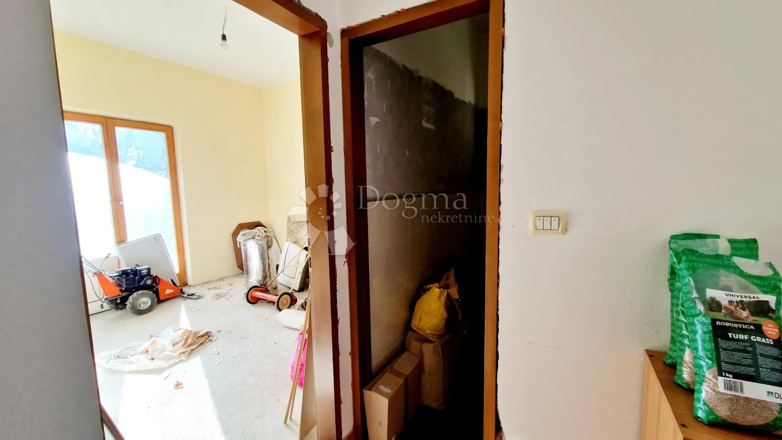 kuća s 2 stana u galižani - pogled na more i pulu - slika 38