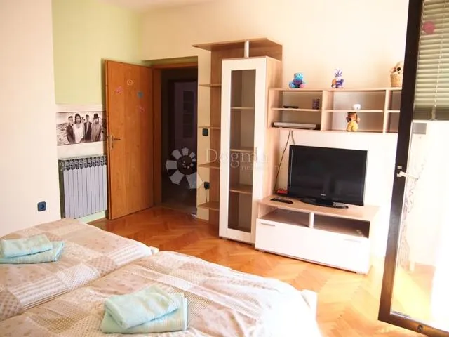 centar zadra blizu galerije - slika 20