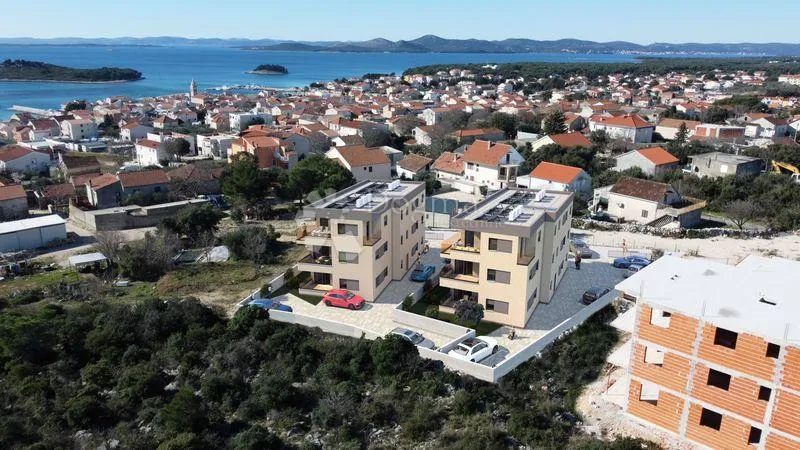 novogradnja pakoštane s prekrasnim pogledom na more - slika 7