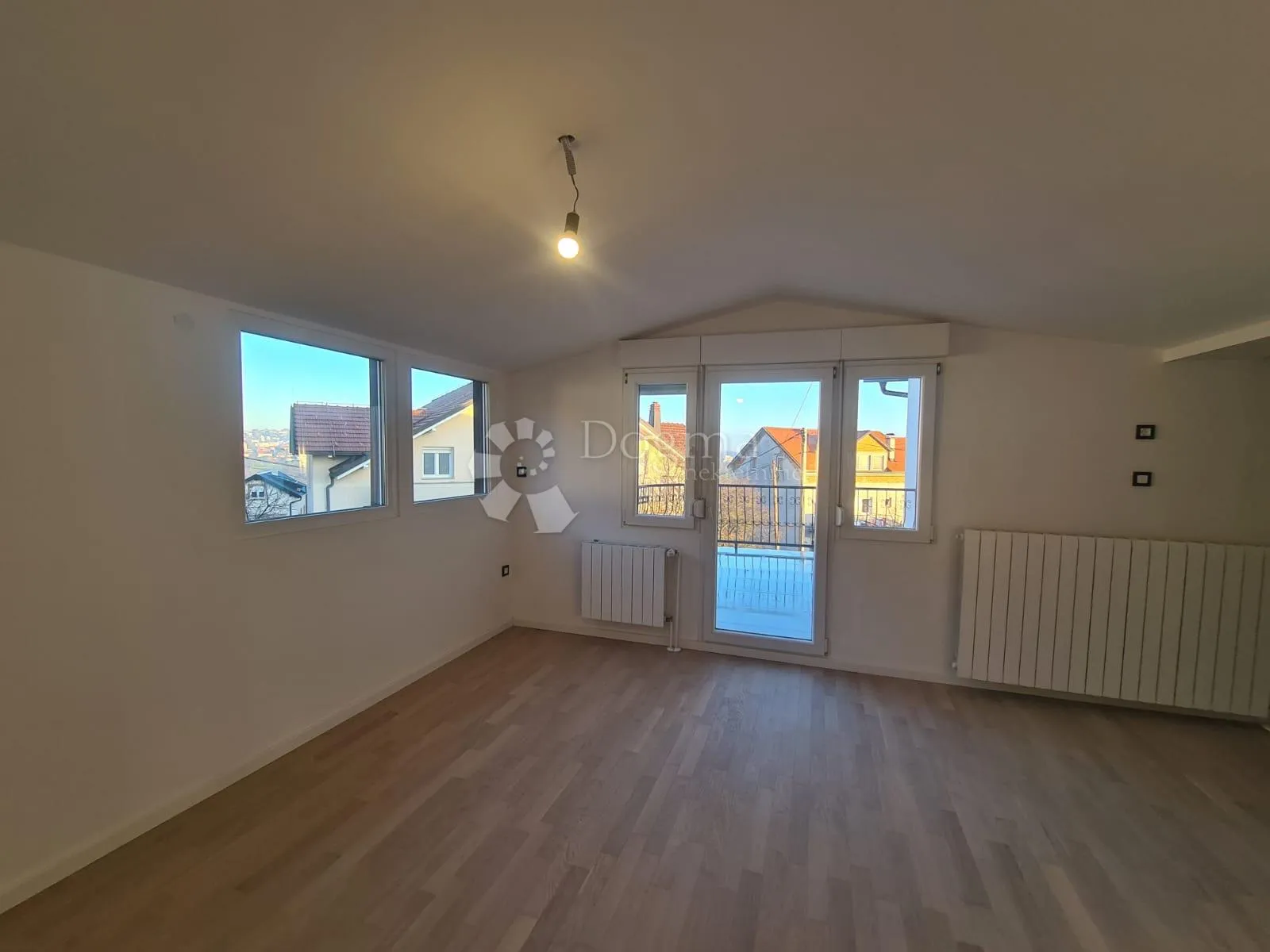 stan s osjećajem kuće – privatni vrt 49 m², terasa i panoramski pogled, mikulići - slika 4