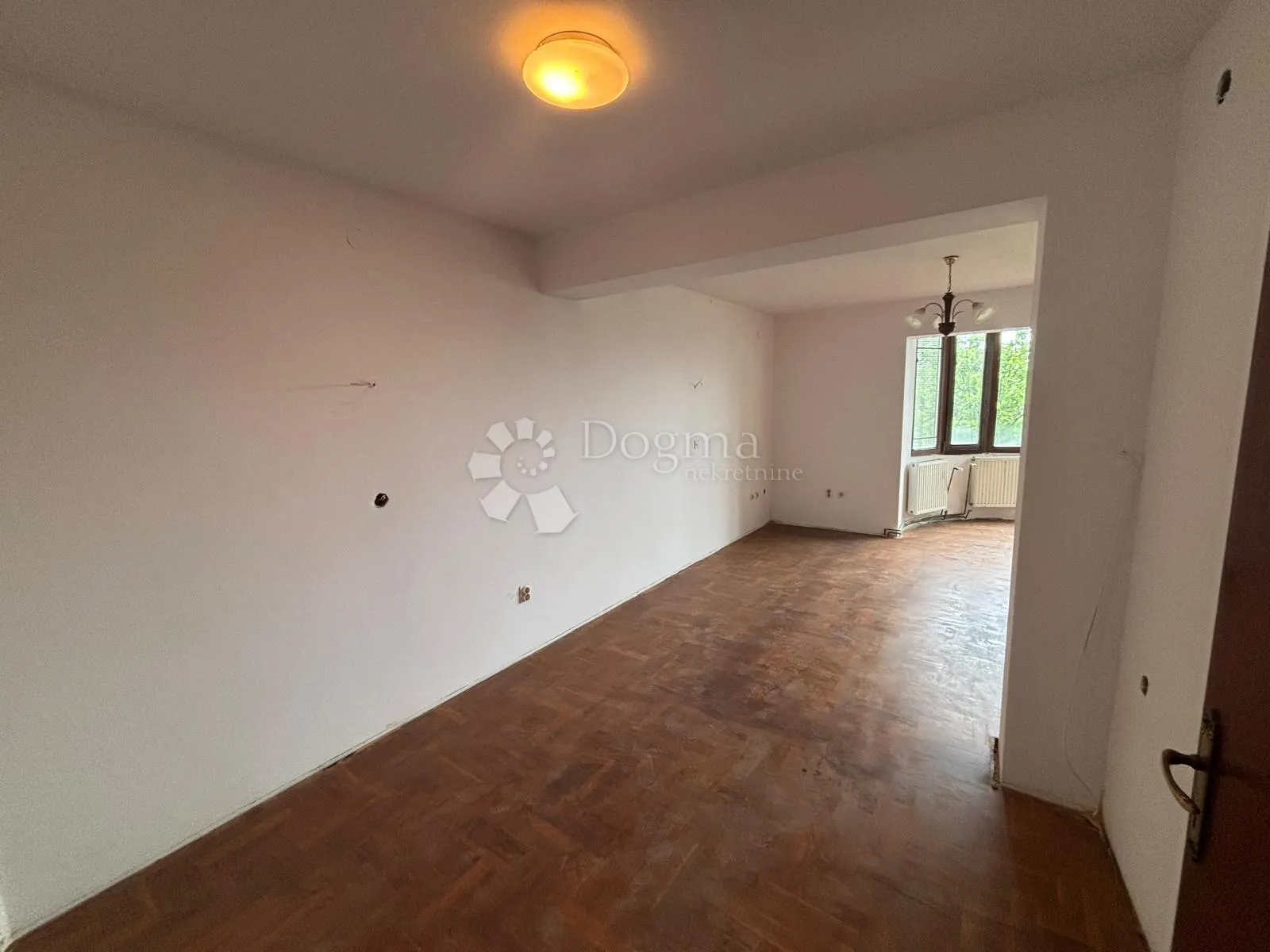 mikulići – odlična investicija, kuća 283 m² s velikim potencijalom - slika 18