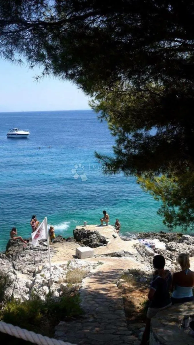 fantastična lokacija, dvojna kuća sa 3 apartmana samo 250 metara do plažena - slika 46