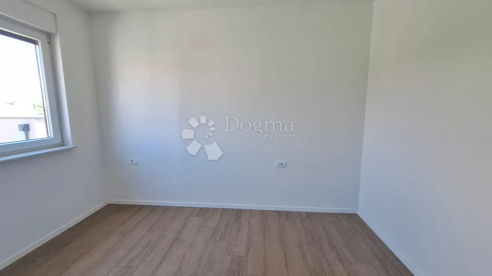 stan na 2..katu sa 3ss+db 800m od mora - slika 4