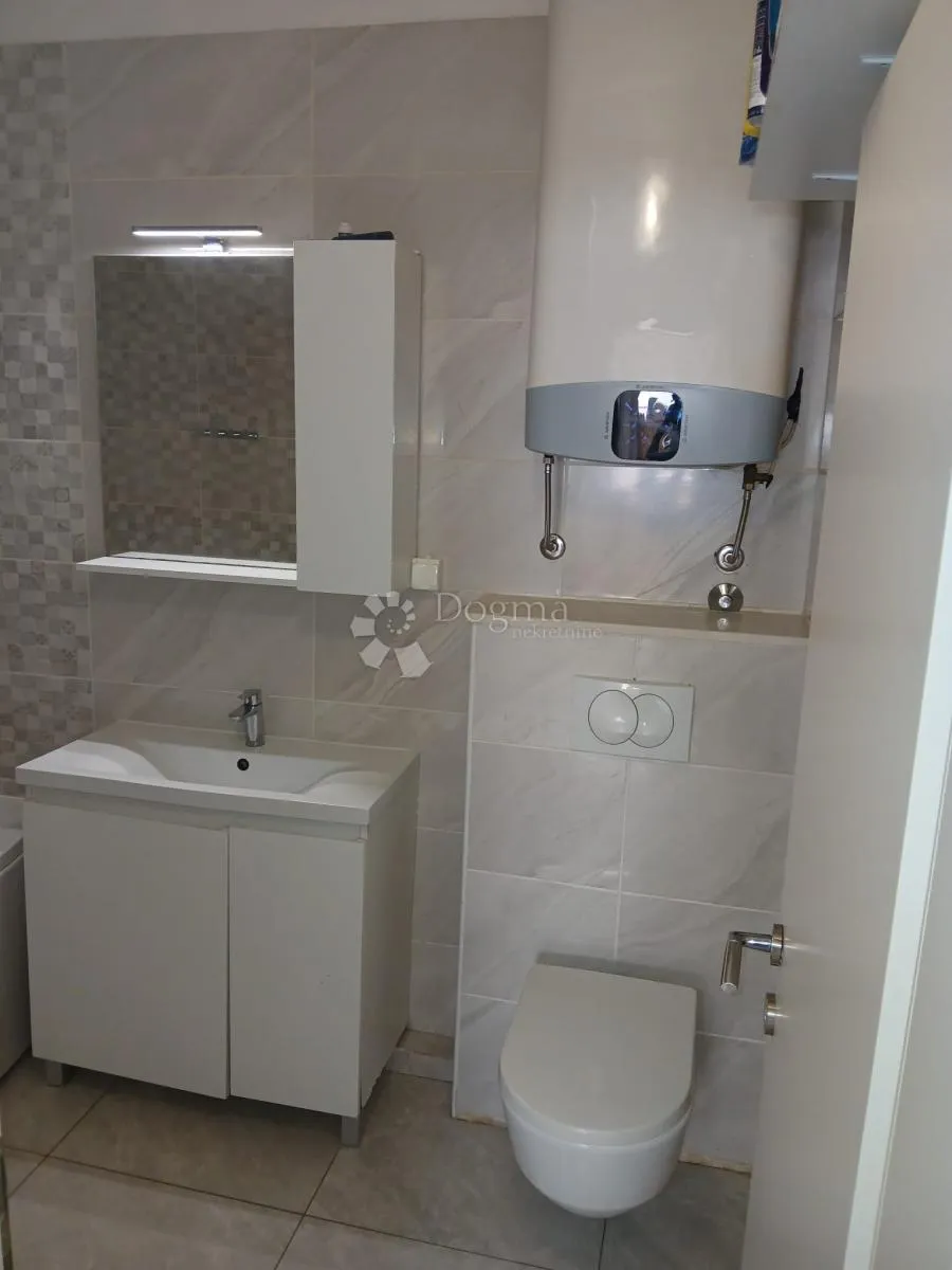 dvije terase, tri sobe, jedan prekrasan pogled | bilice - slika 11