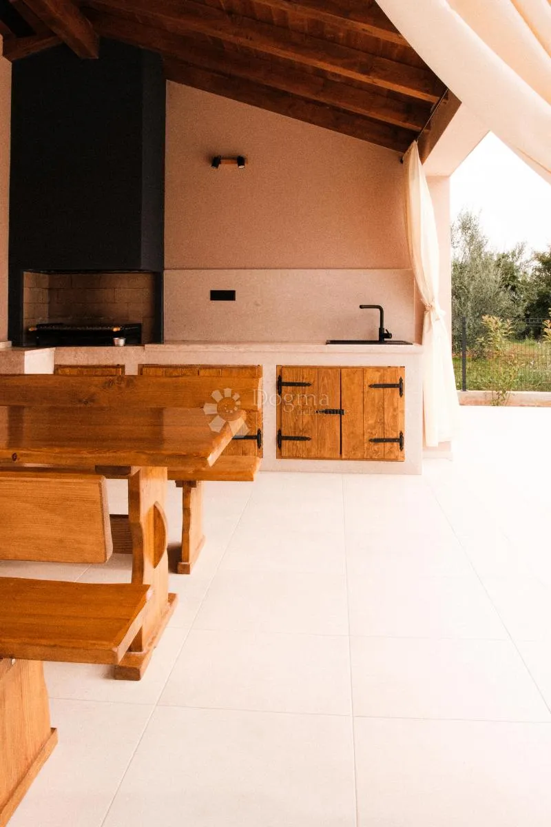 poreč okolica – moderna vila s bazenom i 4 spavaće sobe - slika 46