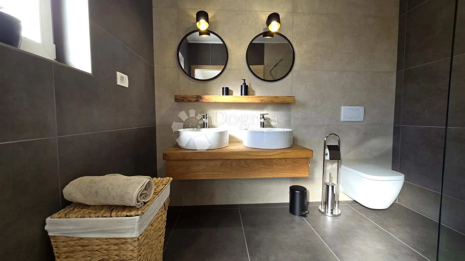 luxury villa koja ostavlja bez daha! - slika 30