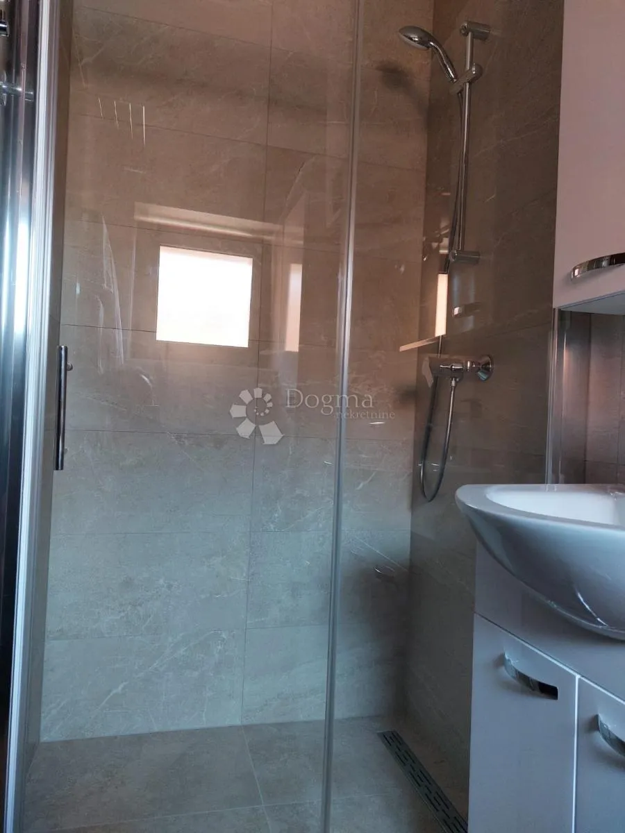 studio apartman- centar rovinja- drugi red do mora - 50 m od mora - slika 26